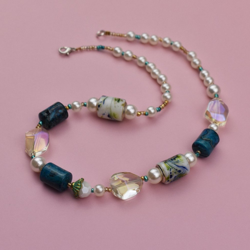 Colorful multi beads and pearl choker necklace, handmade y2k jewelry - Picture 5 of 12
